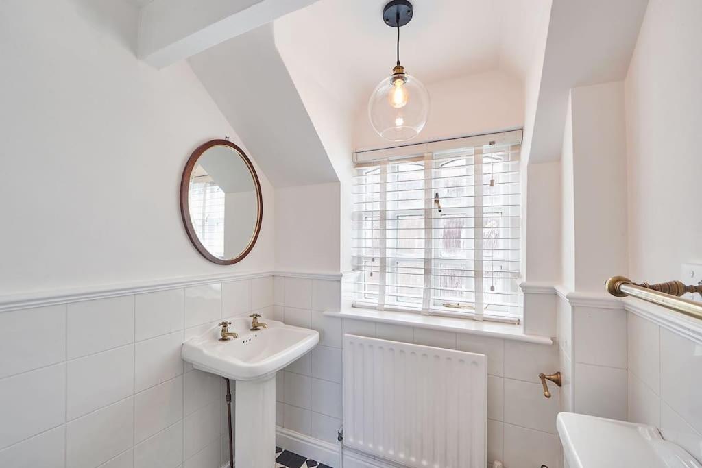 Abbey View Cottage Уитби Экстерьер фото