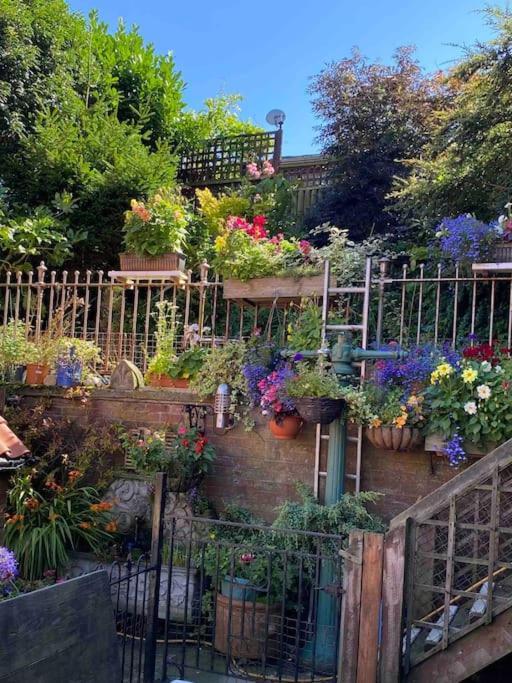 Abbey View Cottage Уитби Экстерьер фото
